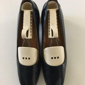 EUC Lauren Ralph Lauren Black Heels 👠- Size 5.5 B